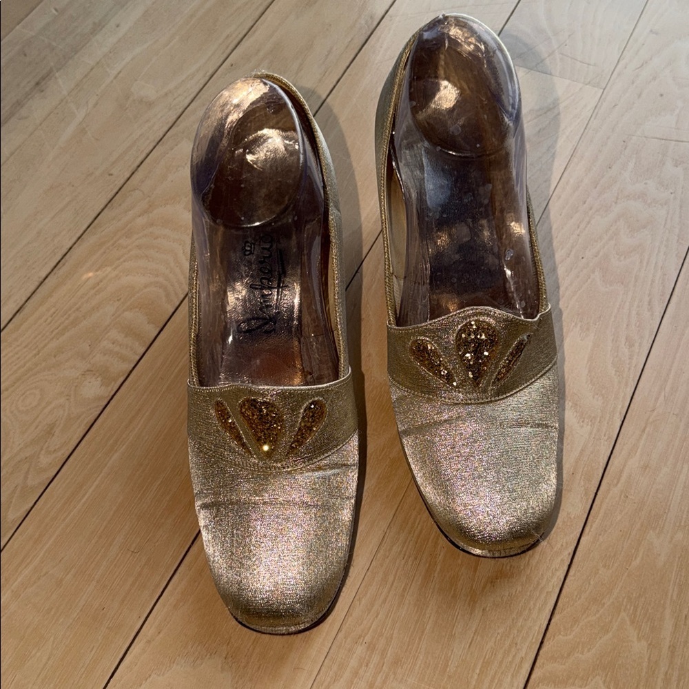 Imperial Vintage Gold Nylon Embellished Square Heeled Sz 8 Pumps